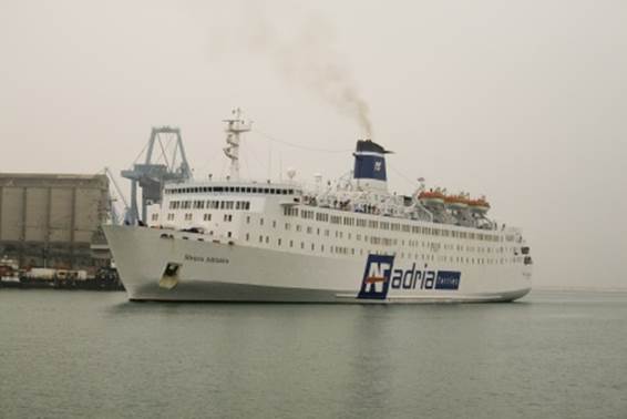 ADRIA FERRIES FB Riviera Adriatica 14_Personale 13Ge07