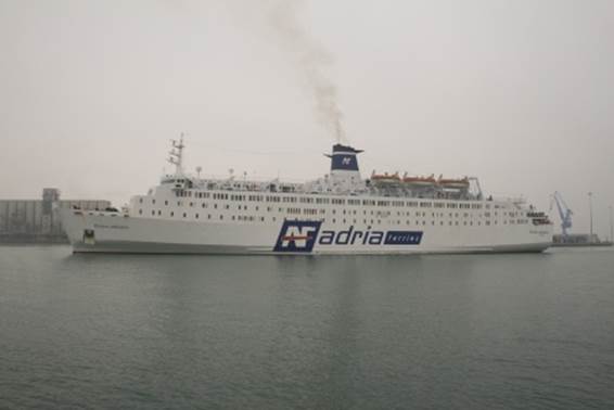 ADRIA FERRIES FB Riviera Adriatica 10_Personale 13Ge07