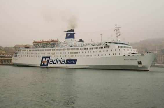 ADRIA FERRIES FB Riviera Adriatica 20_Personale 13Ge07