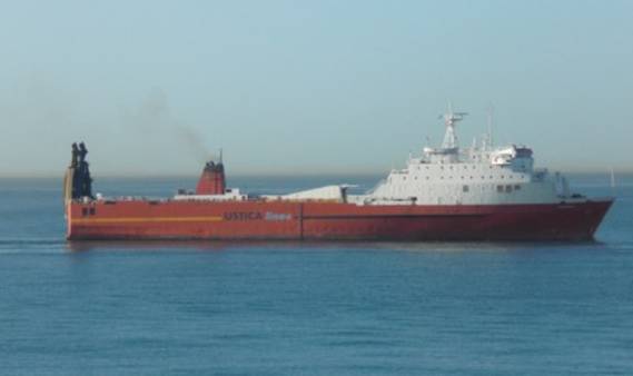 USTICA LINES - Carlo Morace