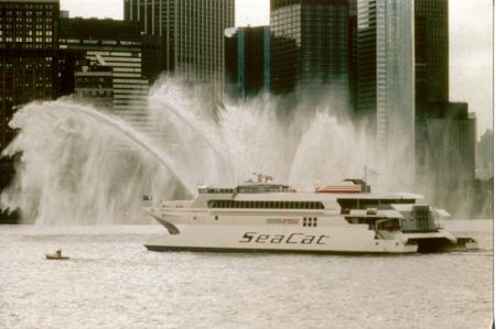 SEACONTAINERS HSC Hoverspeed Great Britain 04_Incat