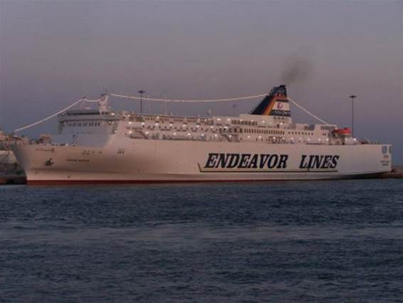 ENDEAVOR LINES FB Ionian Queen 14_Apostolos Kaknis 18Ag05
