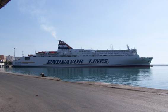 ENDEAVOR LINES FB Ionian Queen 29_Personale 29Mg06